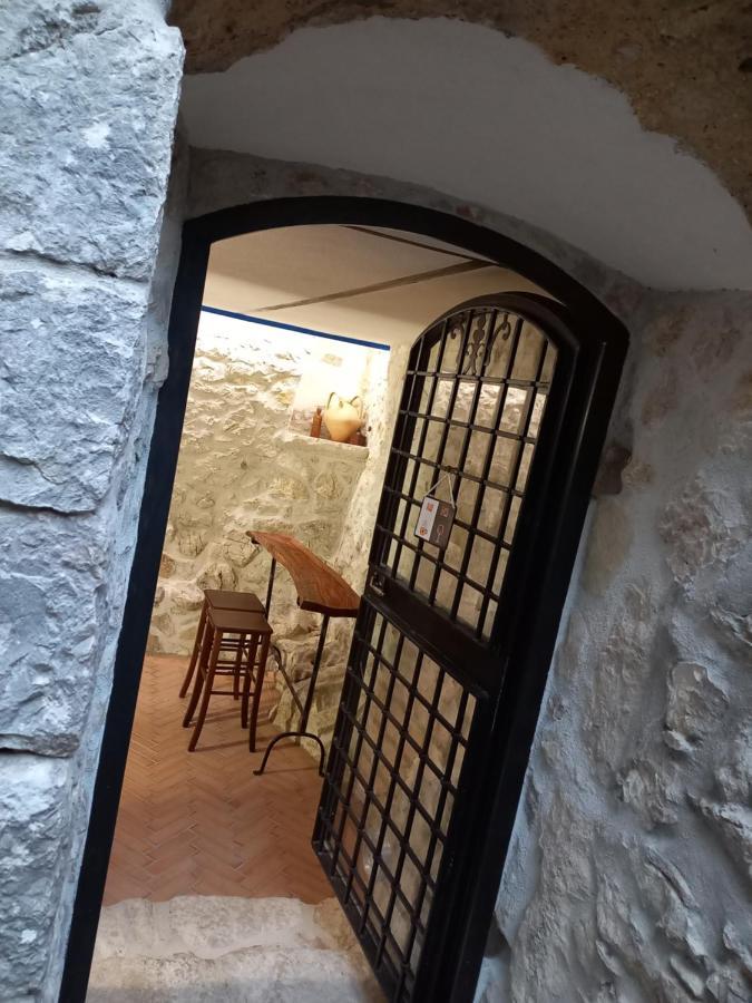Casa Vacanze "Pietra Viva" Castelnuovo Parano Extérieur photo